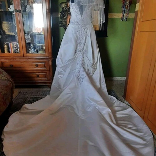 Demetrios wedding dress new, size small, white with long train