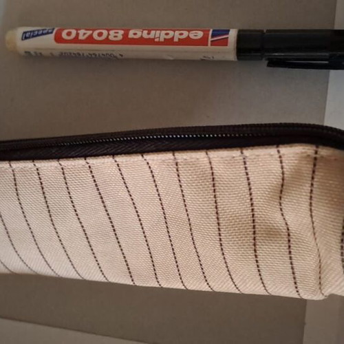 Estee Lauder toiletry bag like new, cream-beige with brown stripes