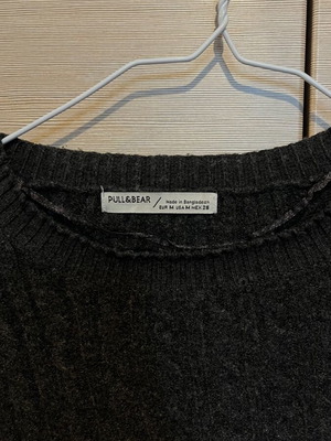 Black knitted pull&bear sweater medium like new