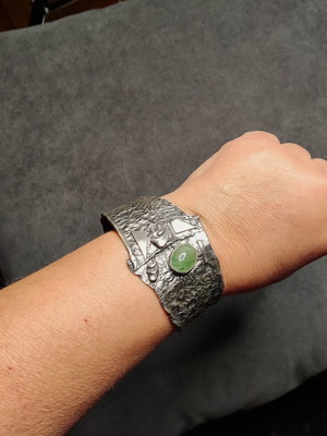 Handmade Silver 925 Bracelet with Green Stone like new