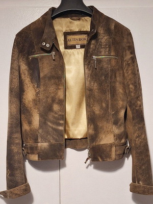 Leather jacket size M like new, brown and gold
