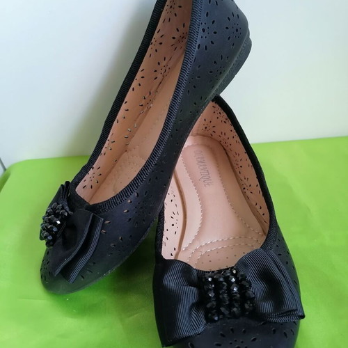 Diamantique black ballerinas size 32 with soft orthopedic sole new