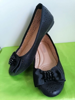 Diamantique black ballerinas size 32 with soft orthopedic sole new