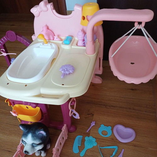 Pet care set used with accessories for feeding and bathing