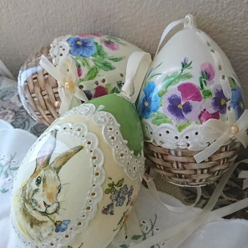 Decorative Easter eggs new, set of 6 plastic with lace imitation