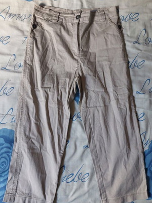 Women's beige crop pants like new, size S