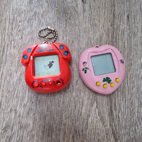 Racco Racco electronic pet games used, set of 2 from the 90s