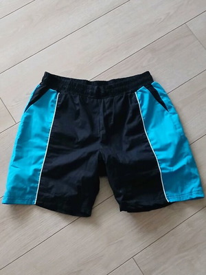 Мъжки шорти употребявани, размер M, черни с сини детайли