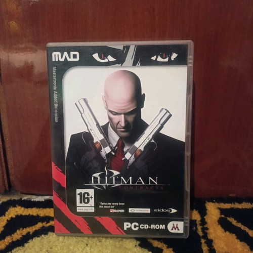Hitman PC game used with two CDs
