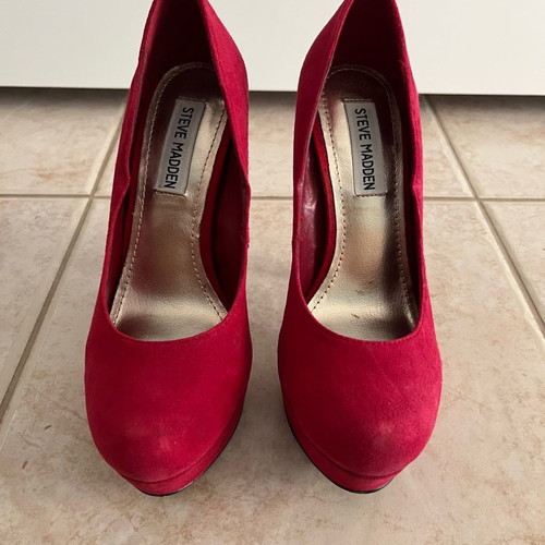 Steve Madden pumps like new, red, heel 13cm, size 36