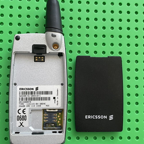 Ericsson T28s phone used with new battery