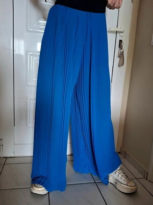 Blue pleated pants used, size M