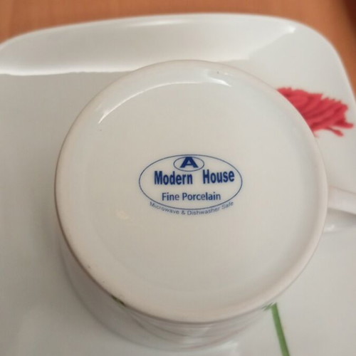 Set of 6 Porcelain Tea Cups new