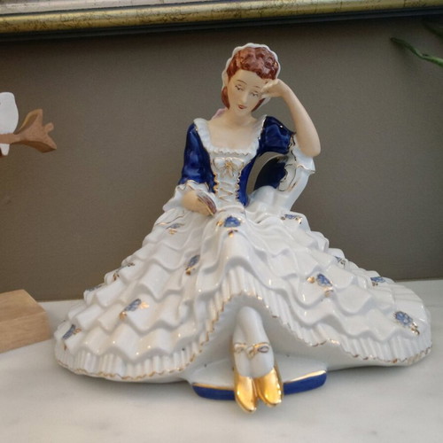 Royal Dux porcelain figure of woman reading book, new