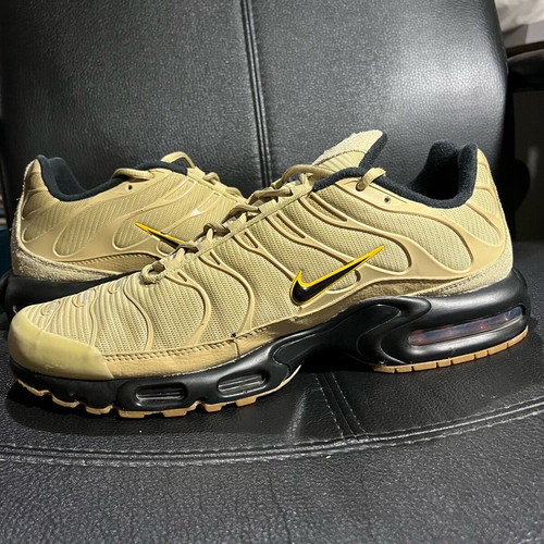 Nike TN sneakers like new, black and yellow, size 47