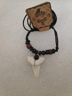 Shark Tooth Pendant Necklace like new, surfer style