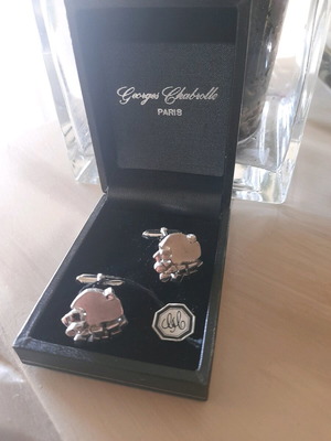 Cufflinks like new, silver pair with elegance