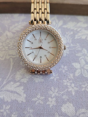 I.N.C International Concepts women's watch rose gold like new with crystals