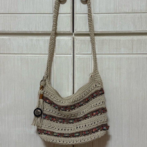 Knitted shoulder bag boho style beige like new