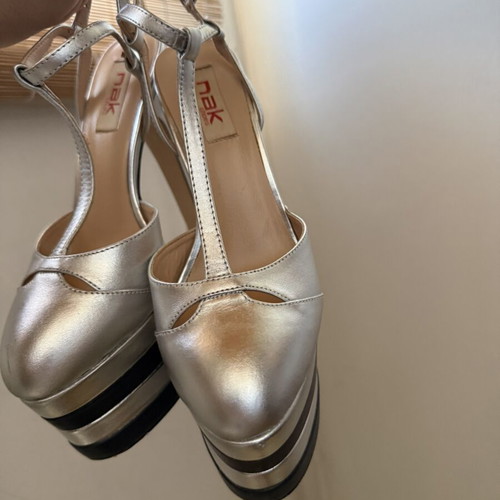 Nak leather high heels like new, silver, size 37