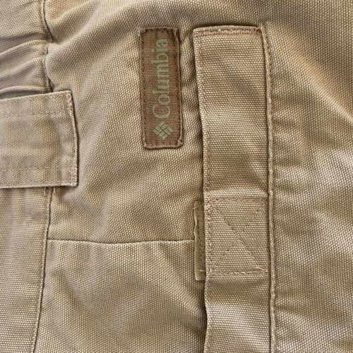 Columbia men's cargo shorts khaki size 3XL like new