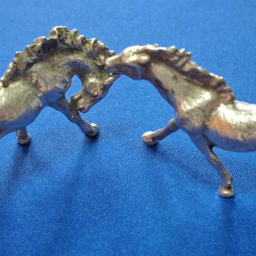 Silver horse figures used, with 925 stamp