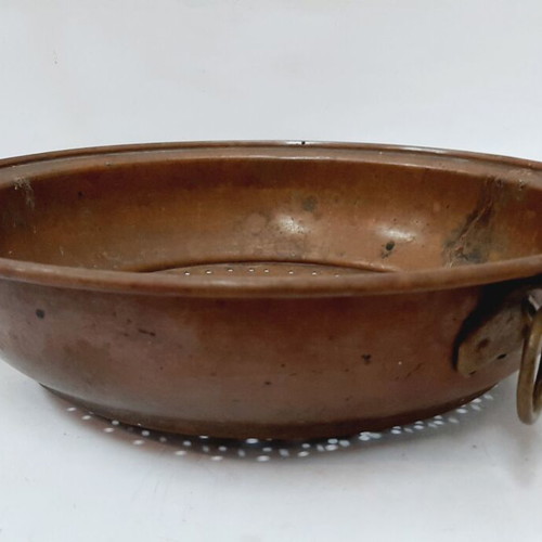 Vintage copper colander with brass ring handle, used, 30.5 cm