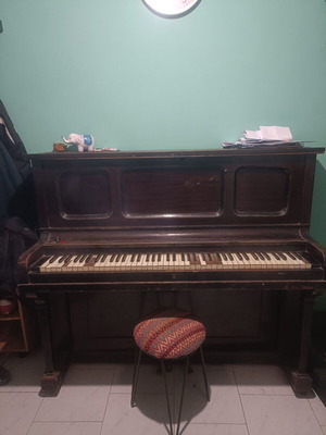 Haslings Limited upright antique piano used, Clapham Junction