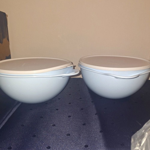 Tupperware bowls new 2.75L, set of 2 pieces