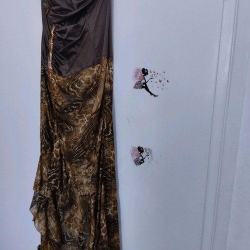 Women's strapless dress like new, size small, evening gown