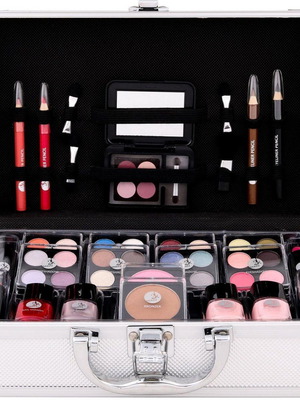 Travel makeup set new in case