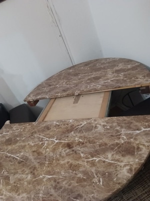 Extendable table