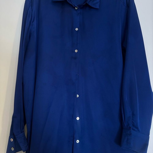 Zara satin shirt blue electric like new, size Large