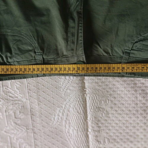 Bermuda shorts khaki like new, size M 38 10