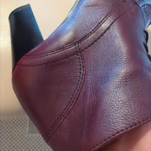 Davos Gomma leather ankle boots size 37 like new, red