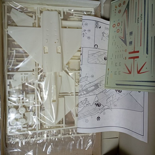 Rafale A model airplane 1/48 scale like new by Heller