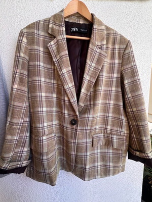 Zara jacket like new, size Large, multicolored