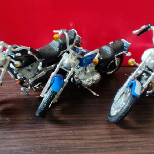 Maistro Harley Davidson 1:18 collection used, 23 pieces