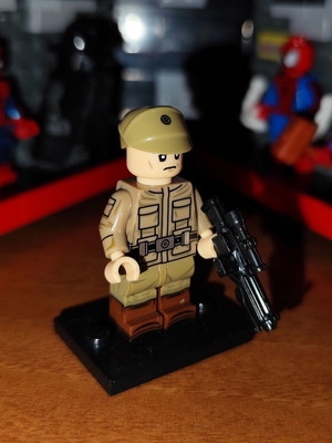 Star Wars Imperial Army Trooper μίνι φιγούρα με blaster