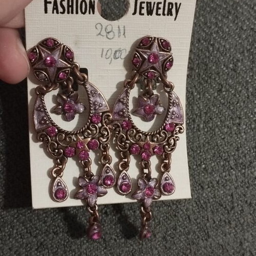 Vintage clip-on chandelier earrings with fuchsia rhinestones and bronze details