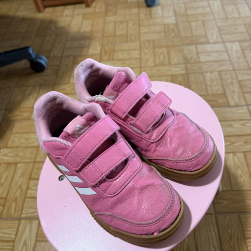 Adidas No31 girls' pink sneakers size 31