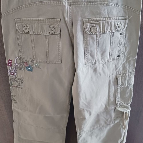 Stradivarius beige pants like new with embroidery, size S