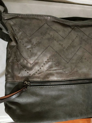 Shoulder bag used, grey with 3 external and 4 internal pockets