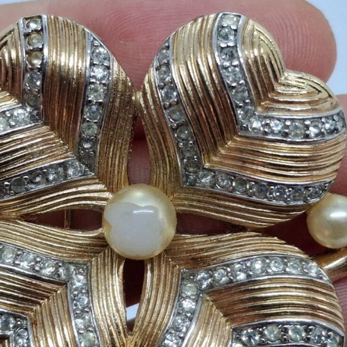 Vintage Trifari Flower Brooch μεταχειρισμένη