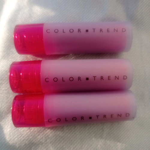 Avon lipstick metallic shades, 3 pieces like new