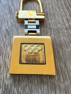 Collectible keychain Greek Olympic Committee Athens 1996 like new