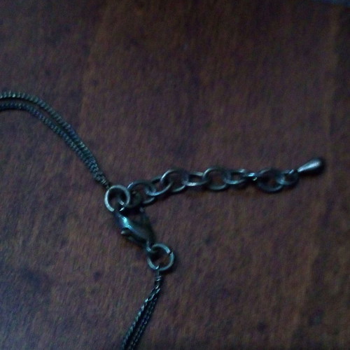 Messy style bayadere necklace used with chain and anthracite pearls