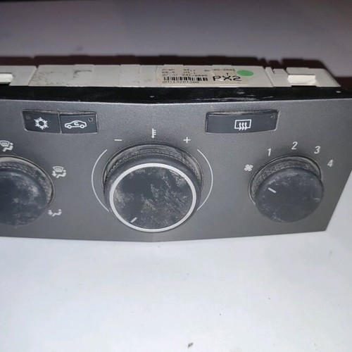 Opel Astra H air conditioning unit used in good condition