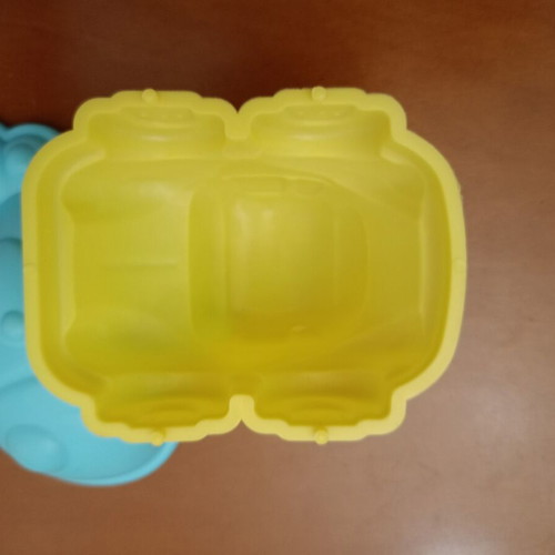 Children's Sand and Bath Molds Set of 5 Like New
