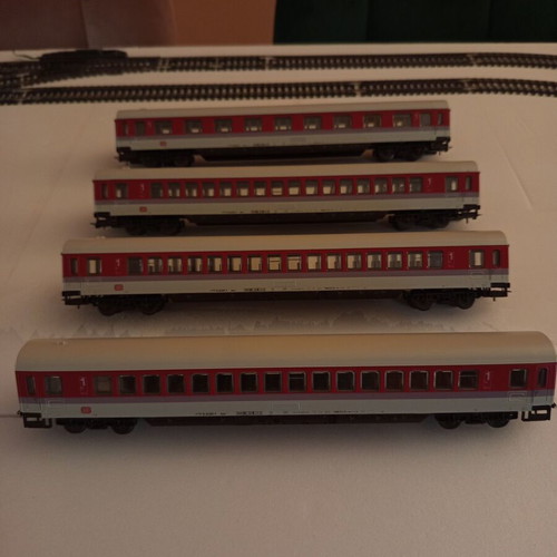 Lima DB BR 120 and I.C. wagons like new, HO scale models